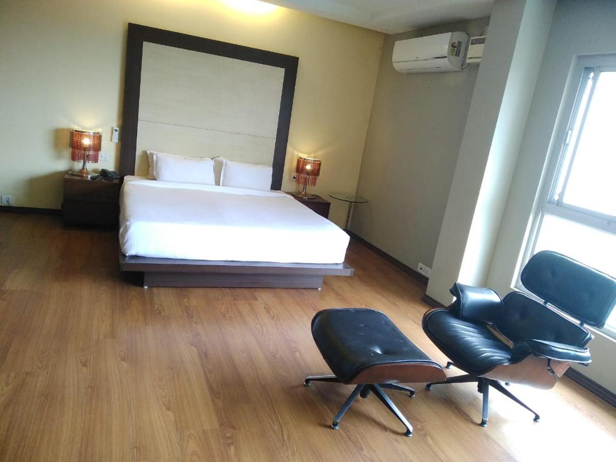 Hotel Md'S Continental Jorhāt Kültér fotó